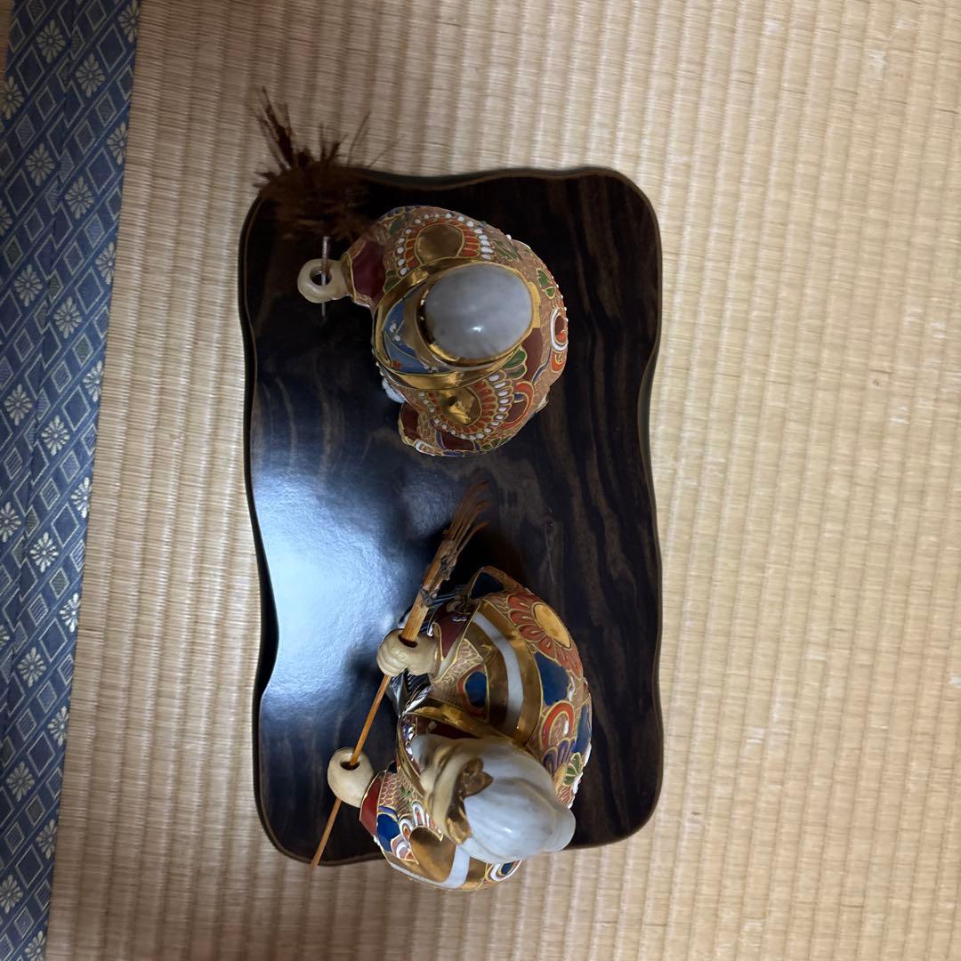 伝統的な日本人形 陶器製