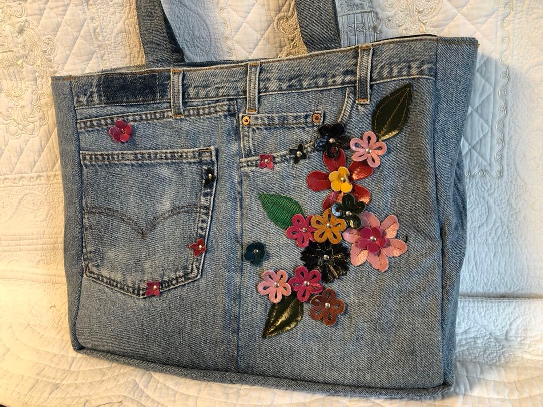 デニム　リメイク　トート　バッグ 花柄　Ｂ4 Levi's（リーバイス）