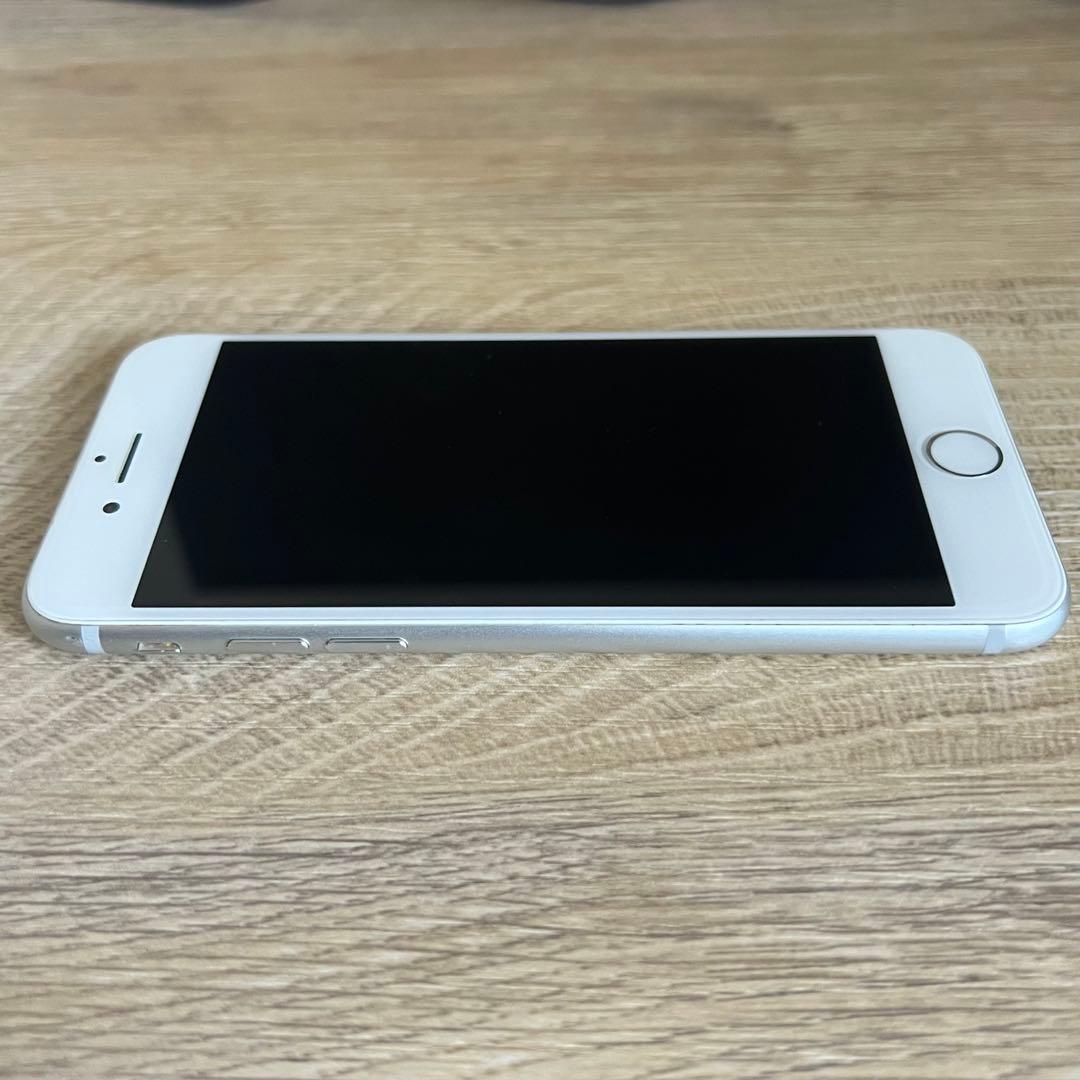 iPhone 7 Silver 32 GB SIMフリー