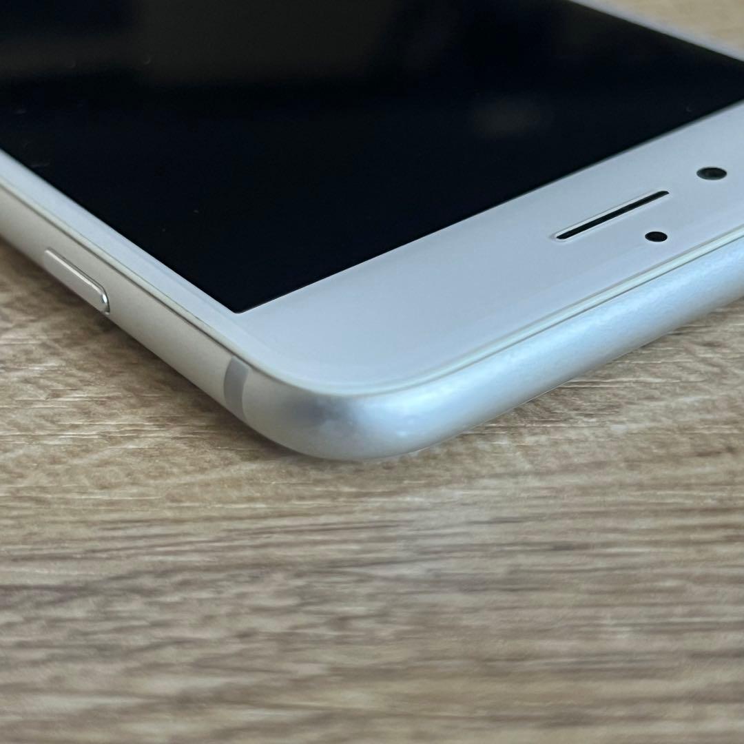 iPhone 7 Silver 32 GB SIMフリー