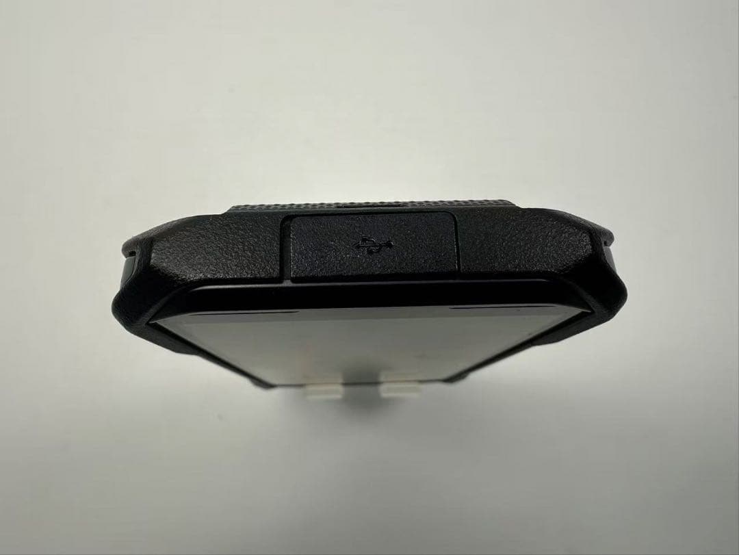 美品 京セラ TORQUE G06 KYG03 au ブラック 128GB
