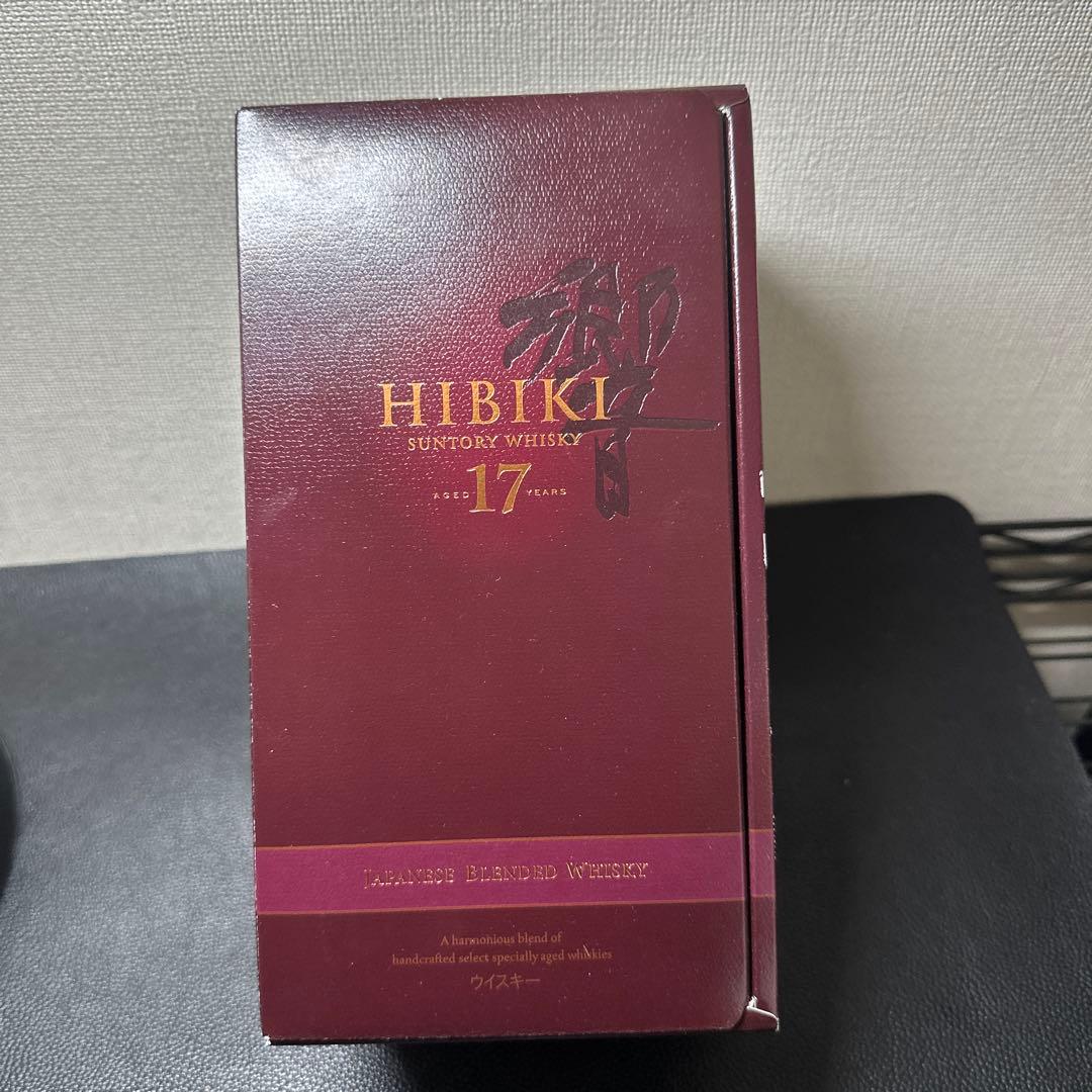 Hibiki 17年 ウイスキー 700ml 箱入り