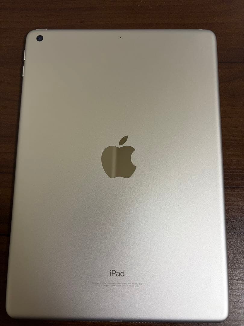 週末セール〜3/1！iPad(第6世代)シルバー 32GB/wifiモデル