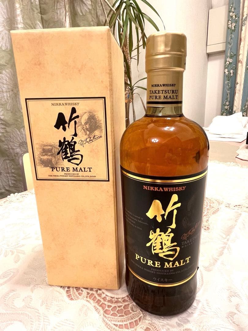 NIKKA 竹鶴 PURE MALT 700ml 旧黒ラベル　超絶美品
