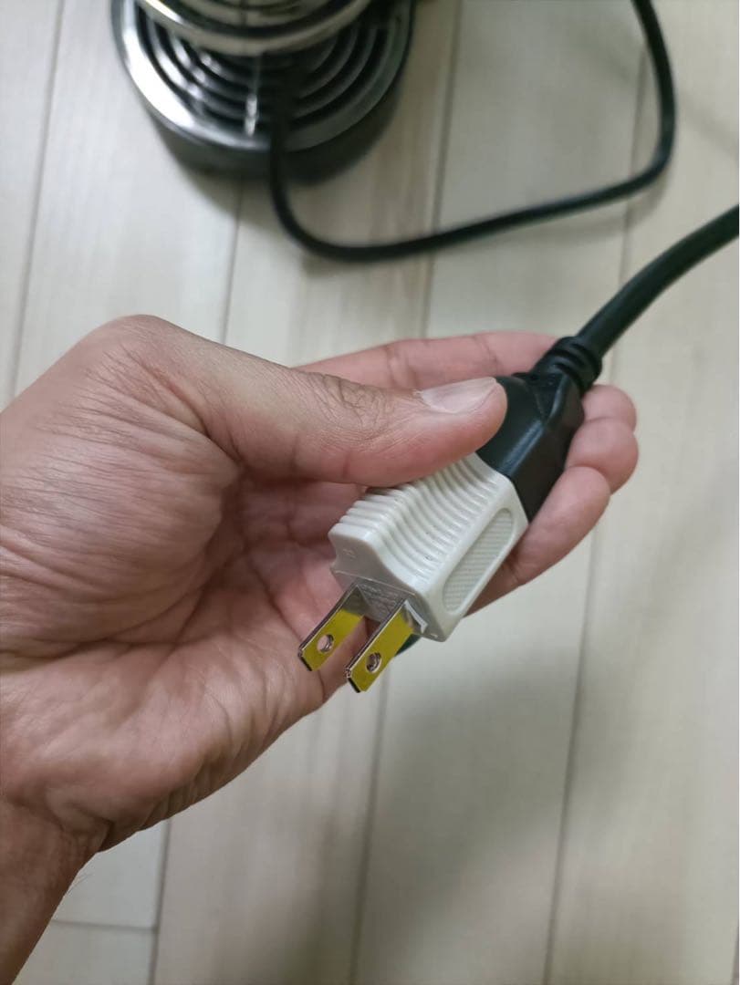 ネスプレッソ ジニアス ZN100業務用【開封済み】 変換アダプタ付き