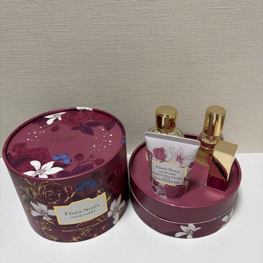 フローラノーティス　ジルスチュアート　ラズベリーローズ&バニラ　コフレ