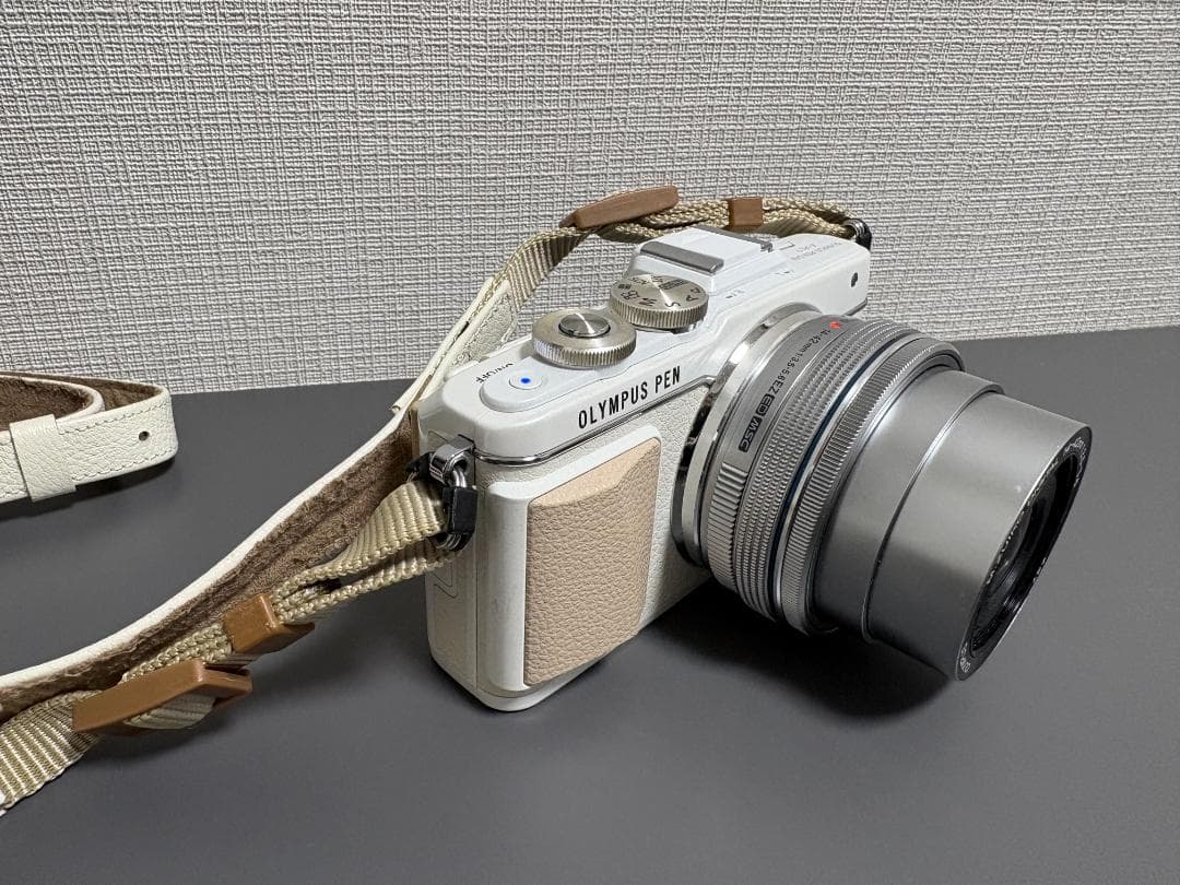 美品 OLYMPUS オリンパス PEN Lite E-PL7 レンズキット