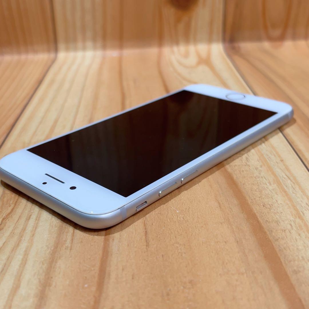 SIMフリー 本体 iPhone 7 32 GB シルバー 053 J 電池良好