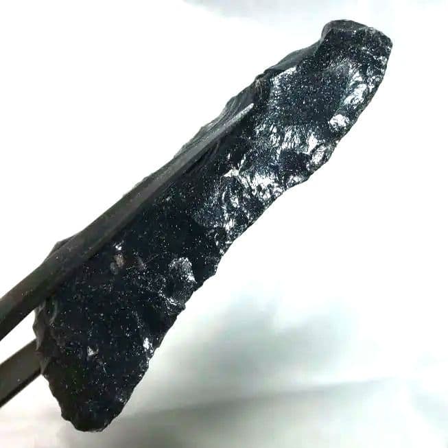 黒曜石ナイフ ○ナイフ一周全てが、刀です。古代人の知恵の逸品では。