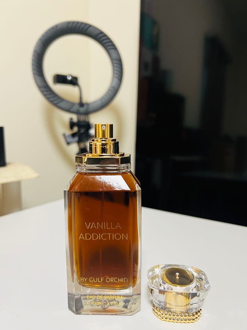超人気Vanilla 28系 濃厚バニラ香水｜新品・ドバイ購入・入手困難
