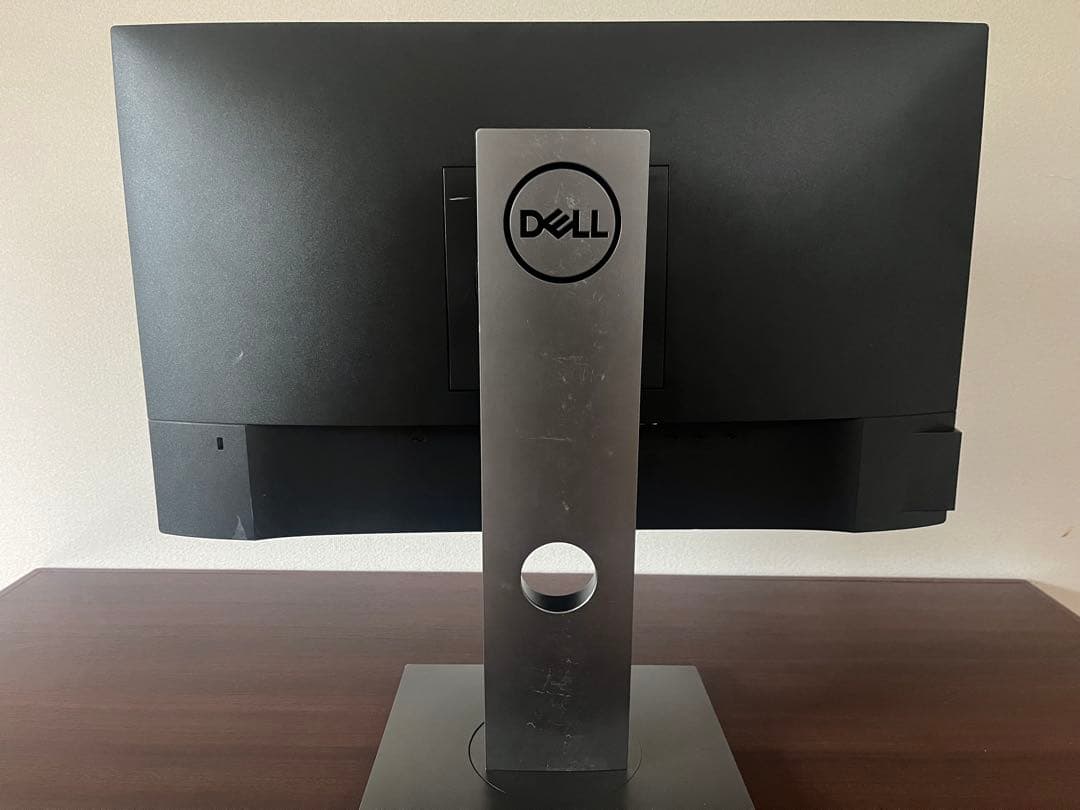 DELL U2520Dのみ