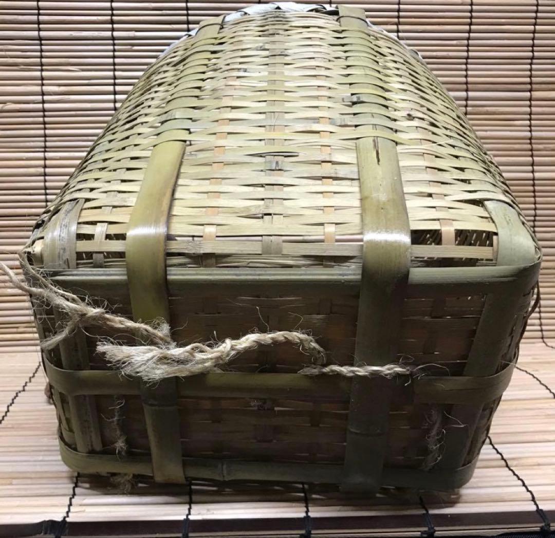 竹製背負い籠　２個　（在庫処分品）