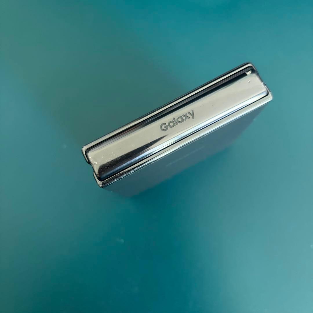 美品 GALAXY Z flip 4 ドコモ sc-54c
