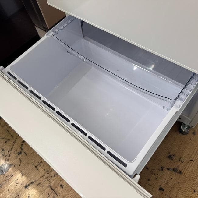 地域限定送料無料　超美品【 AQUA 】アクア 冷凍冷蔵庫 AQR-SV27M