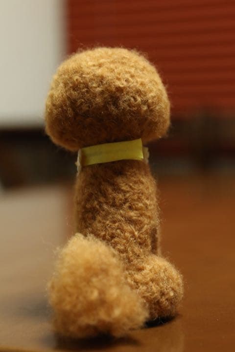 羊毛フェルト　トイプードル
