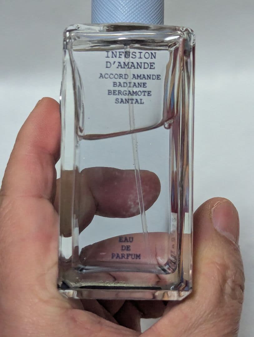 インフュージョンドゥプラダアマンドオーデパルファム100ml