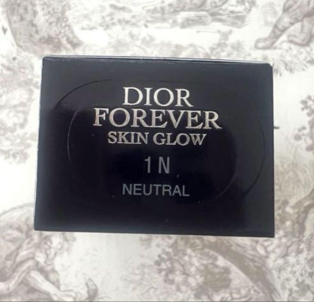 新発売★新品【Dior】ディオール フォーエヴァー フルイドスキングロウ 1N