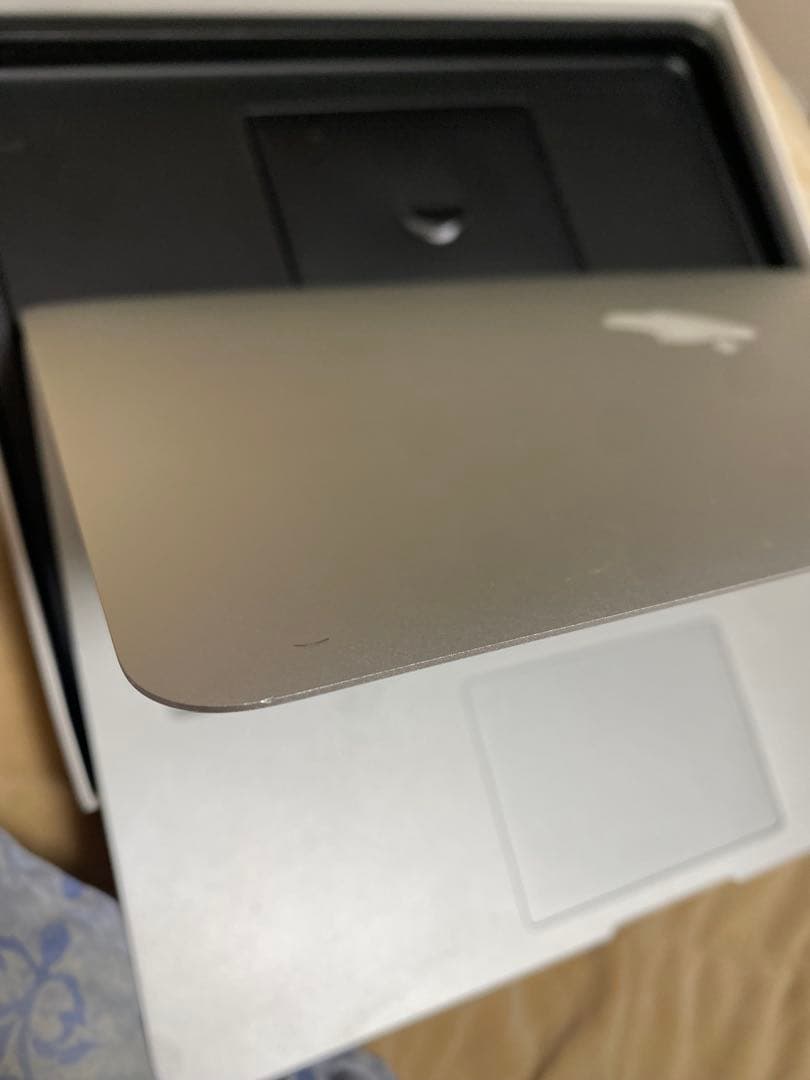 シルバー MacBook Air 13.3インチ 128GB