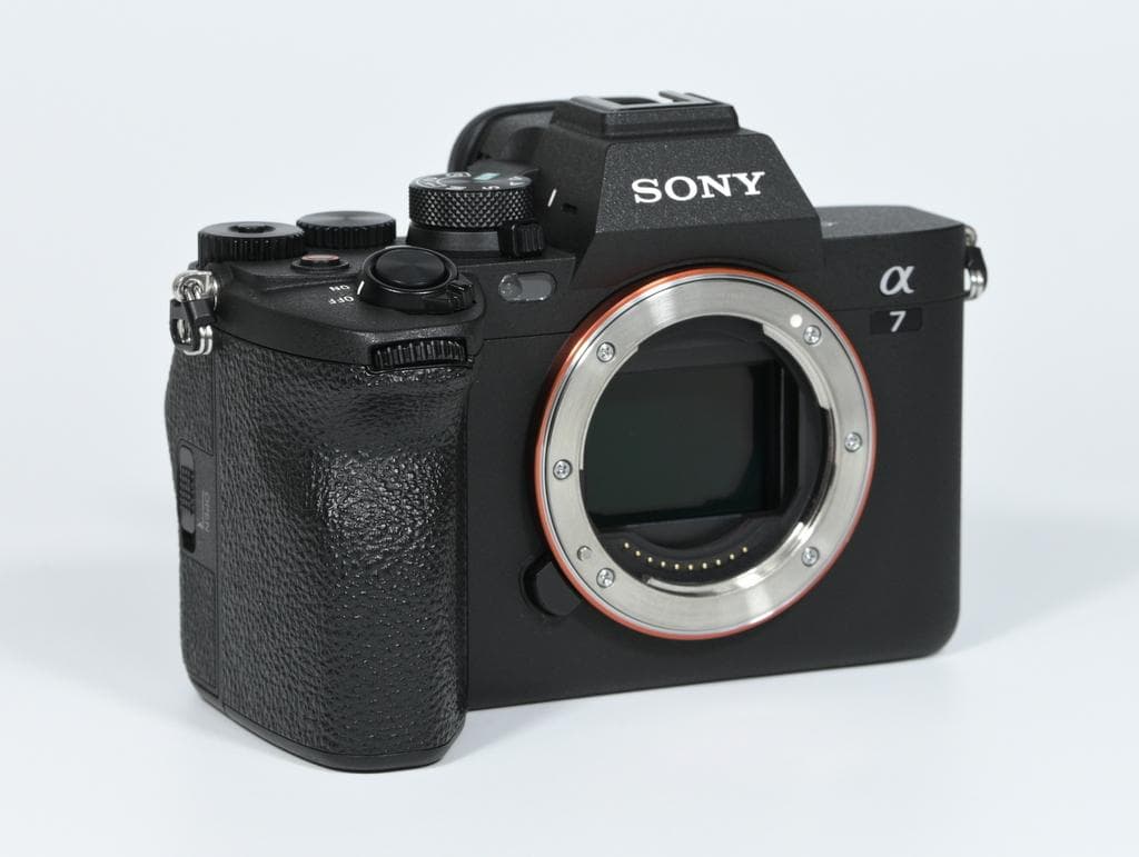 【美品】 ソニー　SONY α7 IV ILCE-7M4 ボディ