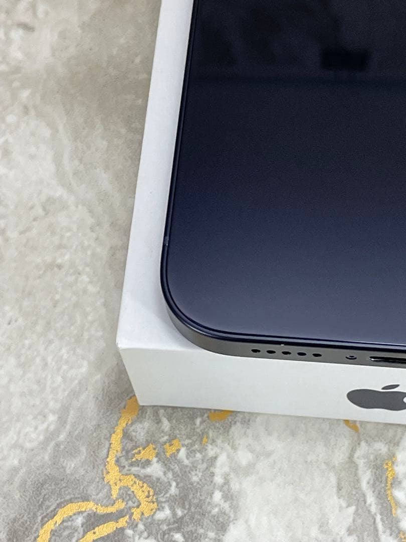 【美品】iPhone 12 64GB