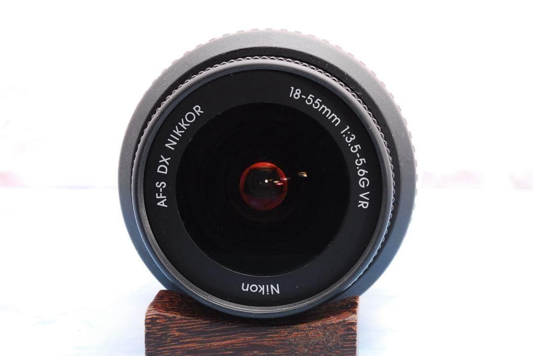 ☆Nikon D3300☆一眼レフカメラ☆バッグ付☆美品＆S数少☆初心者向け