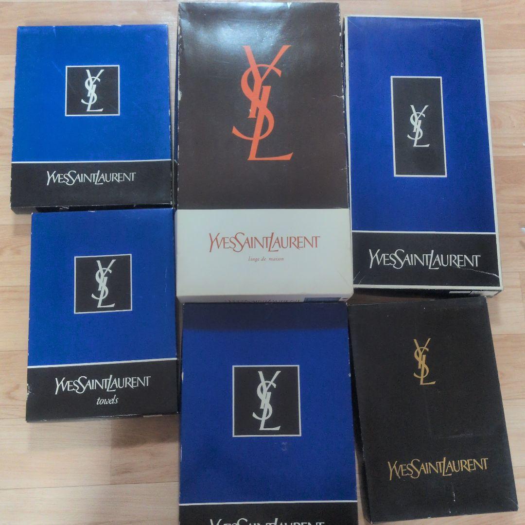 新品未使用　イヴ・サンローラン Yves Saint Laurent 　セット