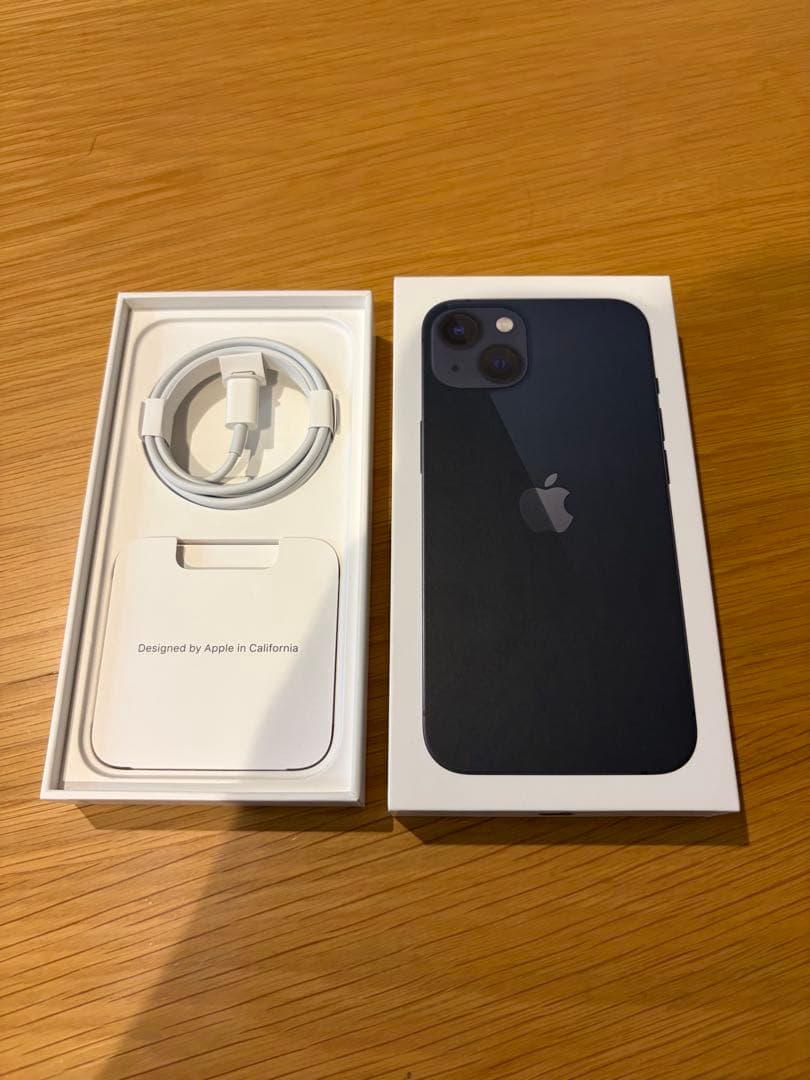 Laffy　Apple iPhone 13 ミッドナイト　SIMフリー