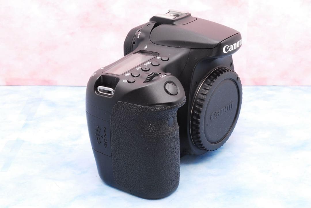 キャノン EOS 70D★スマホ転送OK★美品★一眼レフカメラ★手ぶれ補正