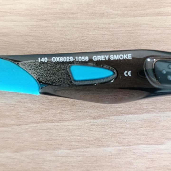 【未使用品】OAKLEY クロスリンク 交換用テンプルキット付き グレークリア調