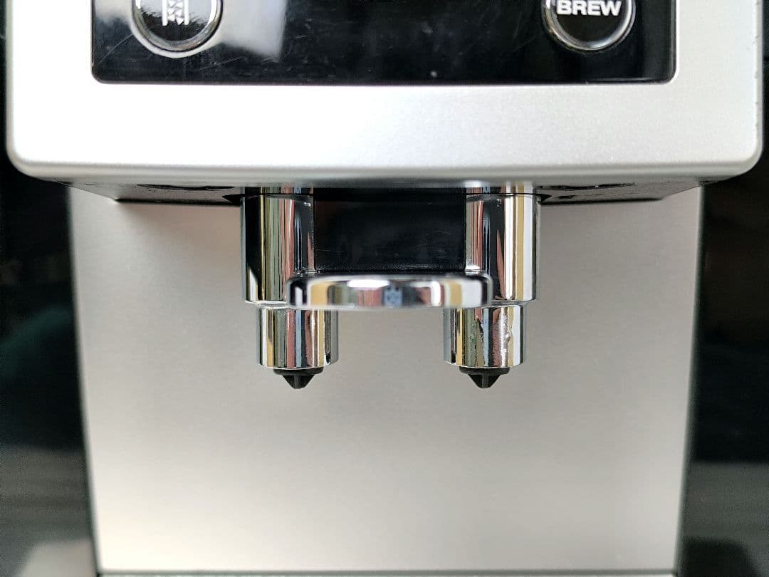 デロンギ　マグニフィカSカプチーノ　全自動コーヒーマシン　1　ECAM23260