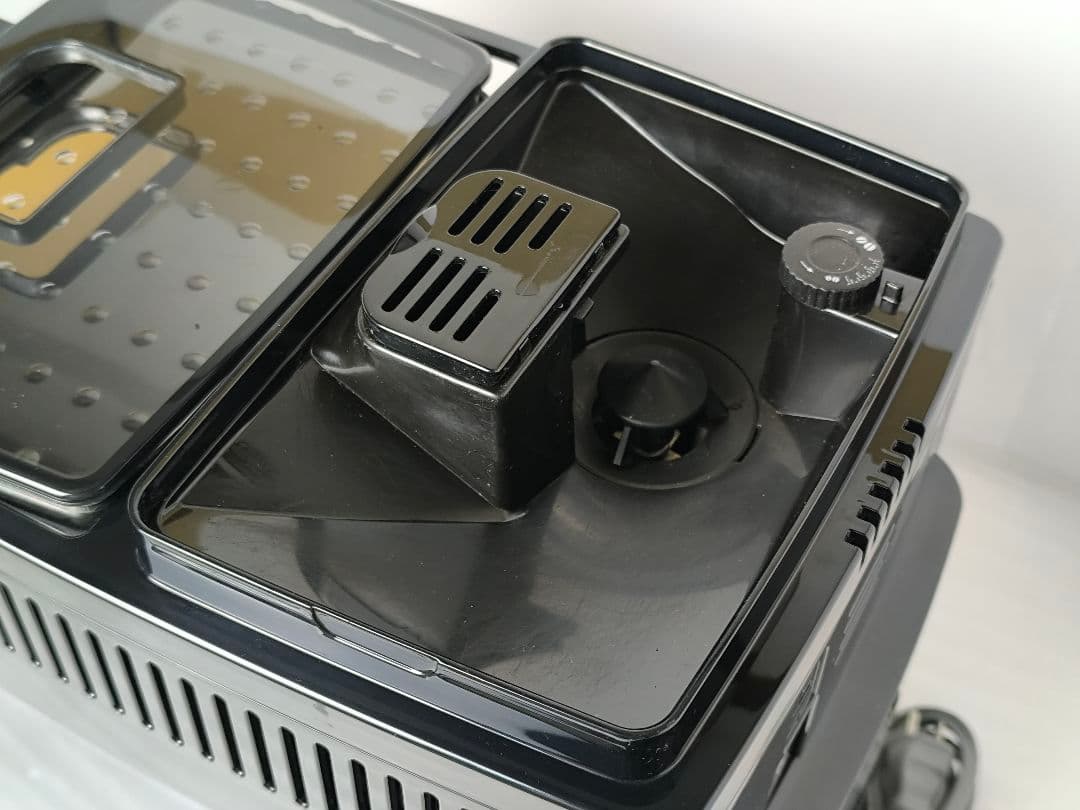 デロンギ　マグニフィカSカプチーノ　全自動コーヒーマシン　1　ECAM23260