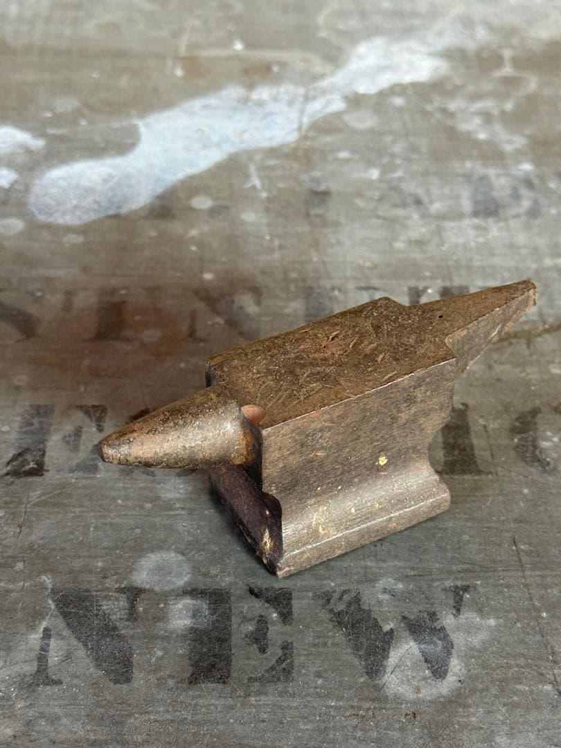 アンティーク雑貨 Miniature Anvil