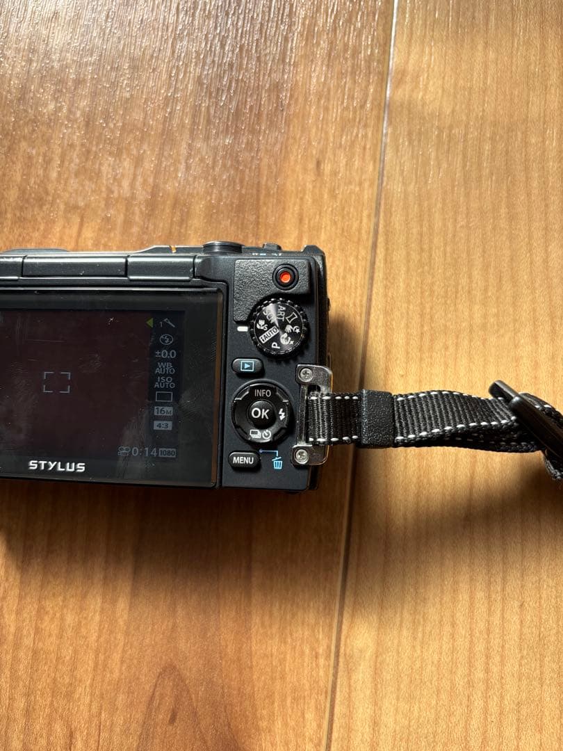 オリンパス　タフ　Tough TG-850 防水カメラ　広角　アウトドア
