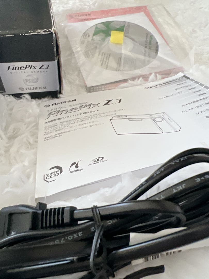 FINEPIX Z3 コンパクトデジタルカメラ ピンク 箱付き　動作確認済み