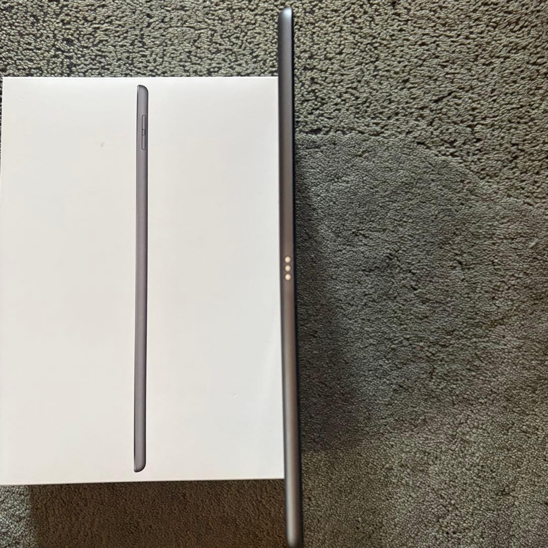 Apple iPad 10.2 第8世代　128GB スペースグレー　アップル