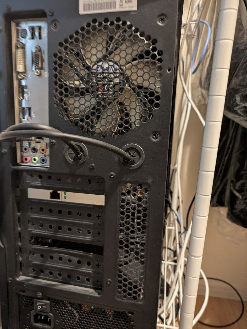 自作PC Core i5 7600T DDR4 64GB HDD交換ベイ