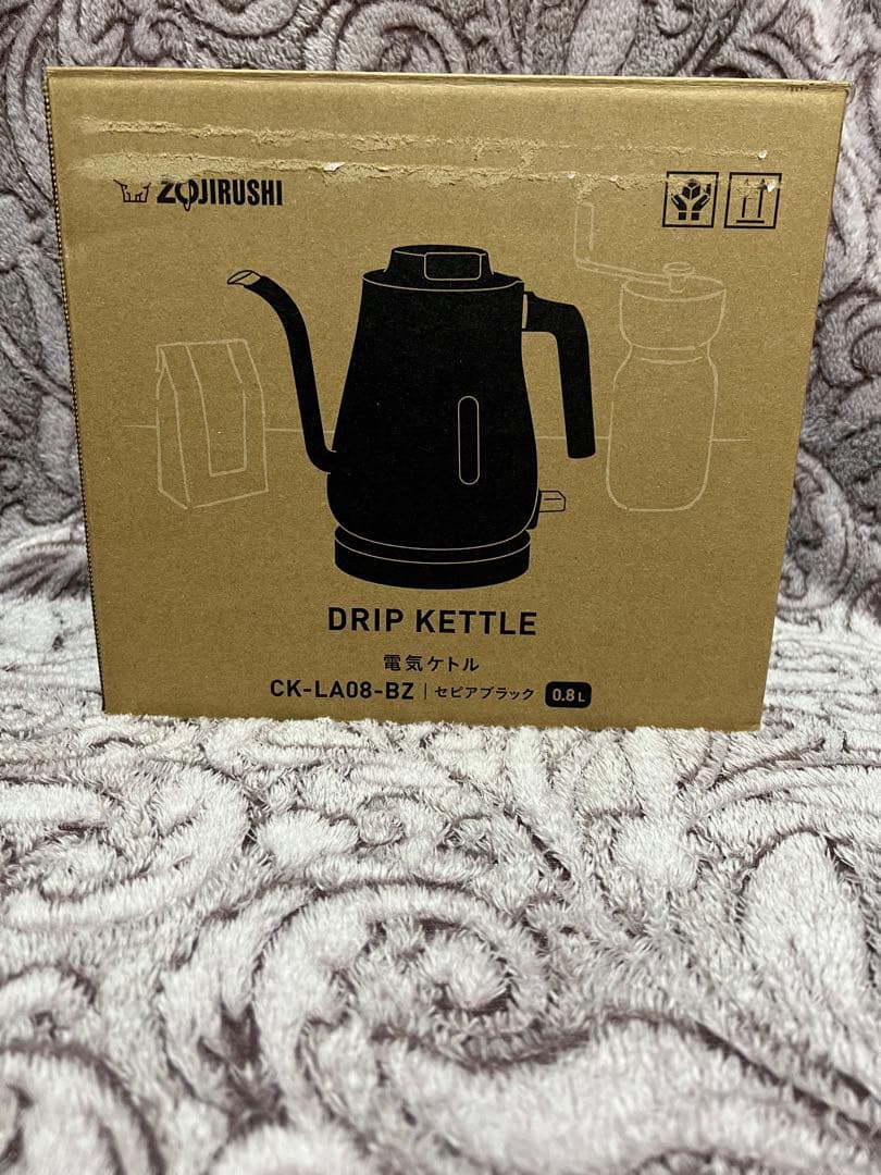 ブラック 電気ケトル 0.8L 細口デザイン