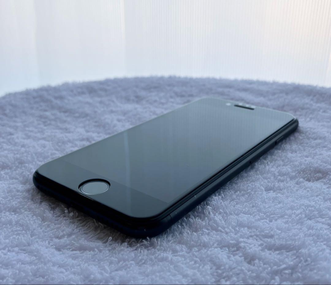 新品 iPhone SE2 128GB SIMフリー 海外US版