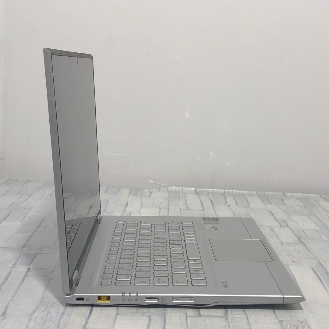 ノートパソコン本体 Core i5-5200U/SSD128GB搭載