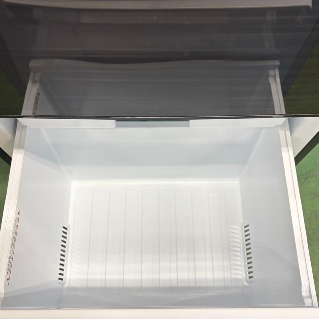 961 おしゃれに部屋をカスタム　三菱　3ドア　冷蔵庫　木目調　家庭用　単身用
