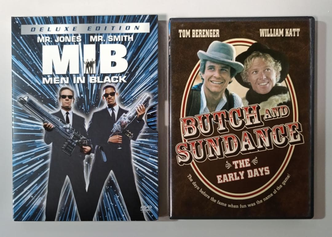 DVDリージョンフリー、ブルーレイ・プレーヤー、LG BD370＋DVD12枚