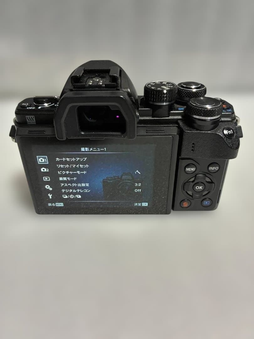 OLYMPUS OM-D ミラーレス一眼 ショット数2,800枚 ≪良品≫