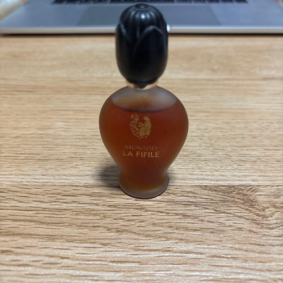メナード　ラ・フィフィユ　18ml 未使用　最安値