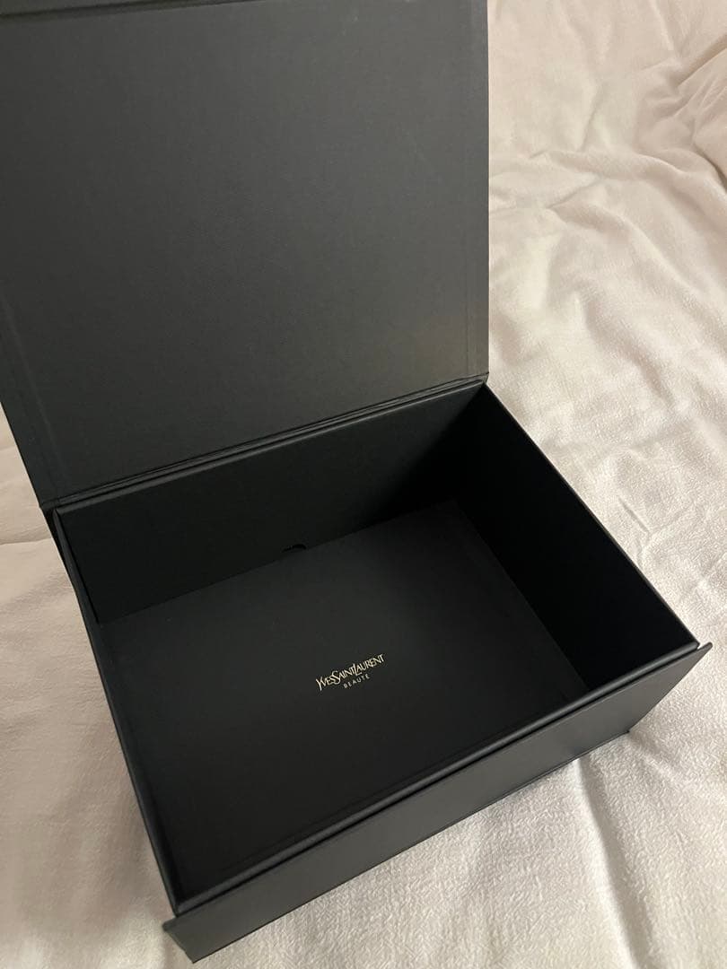 YSL イヴサンローラン　クリスマスコフレ　アイシャドウパレット ギフトBOX
