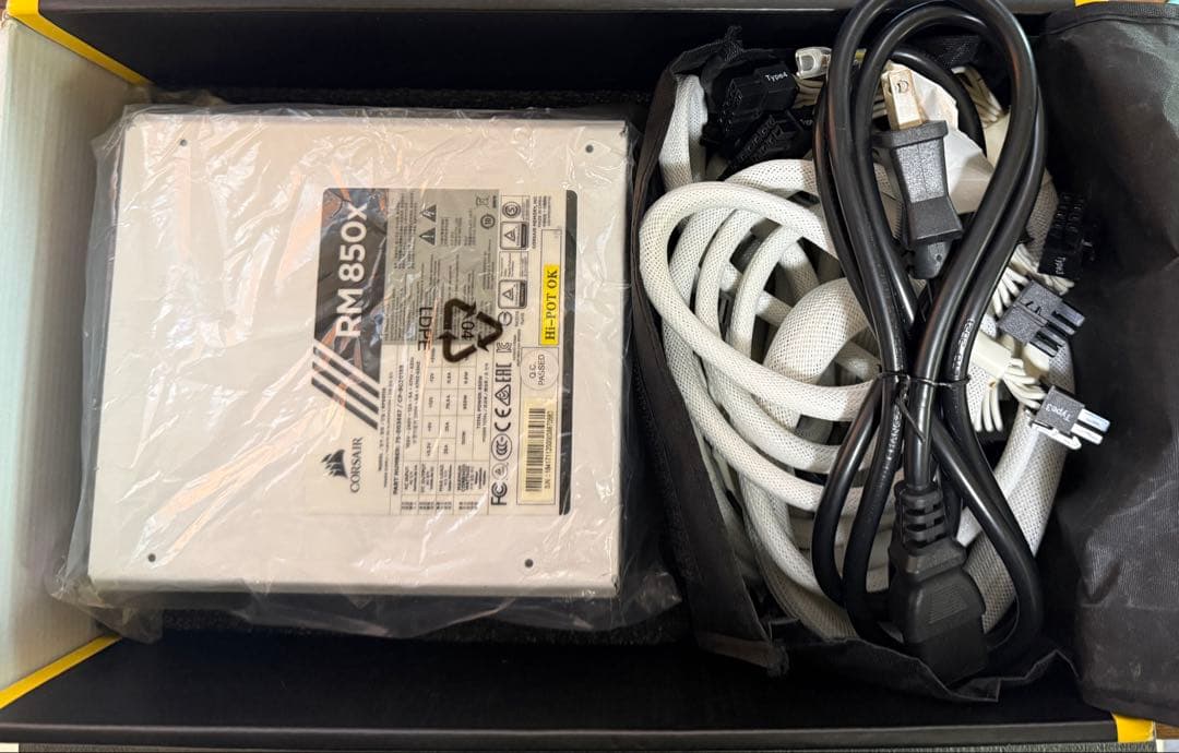 CORSAIR RM850x CP-9020180-JP 850w電源white