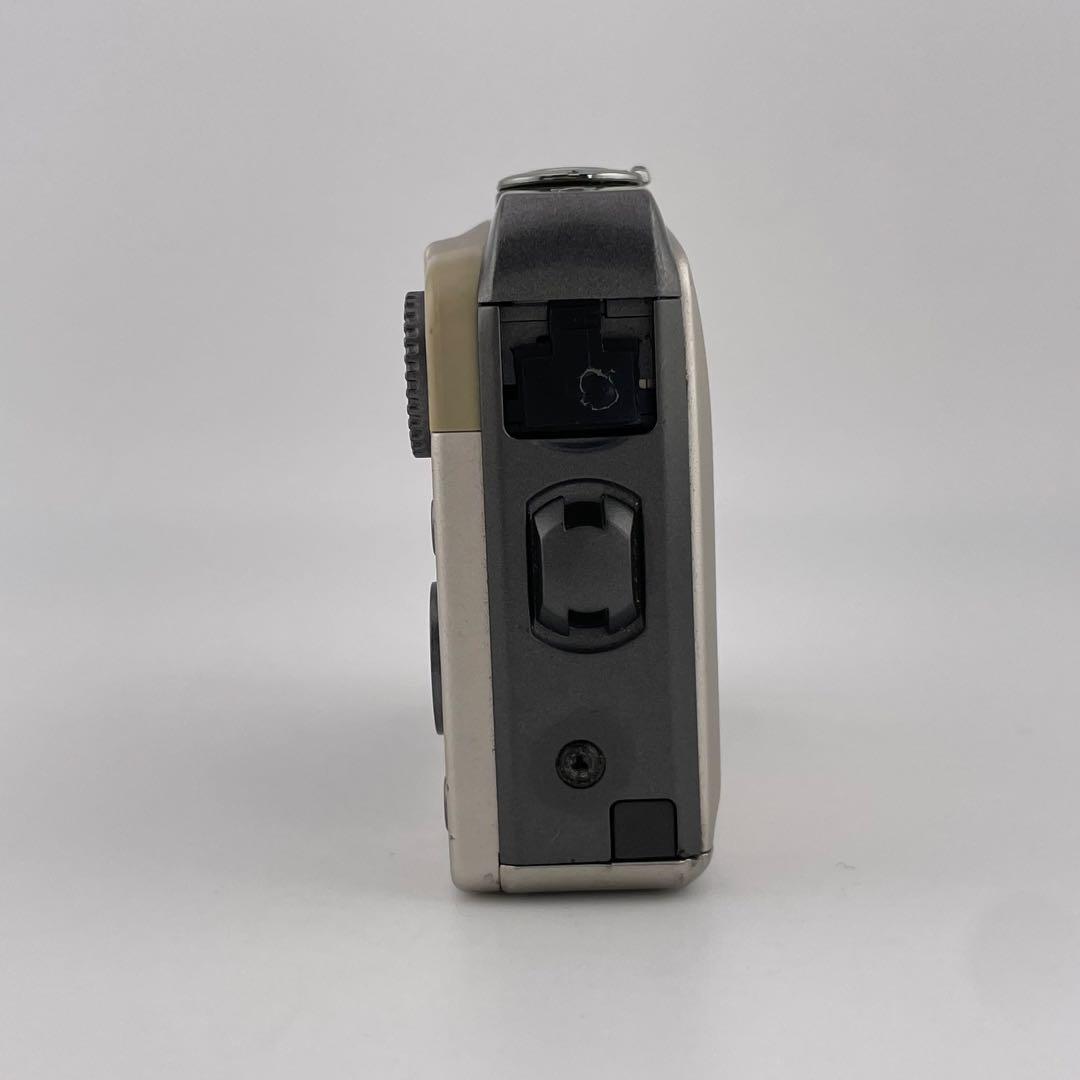 実写美⭕️【動作確認済】FUJIFILM　FinePix F60fd シルバー