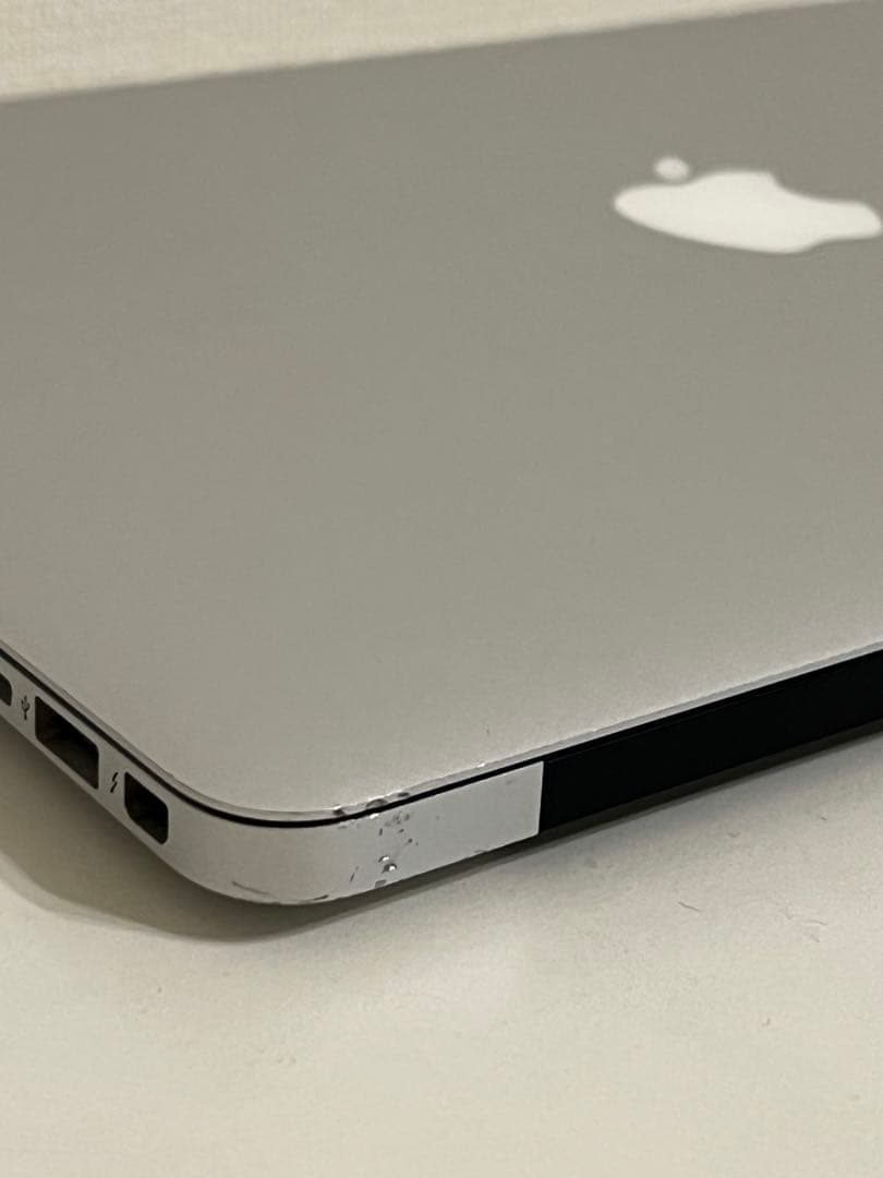 【充電器付動作品】MacBook Air 2013 13インチ 本体＋カバー