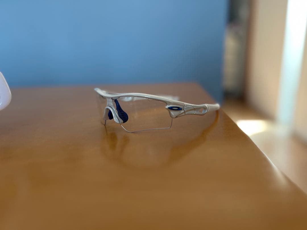 Oakley オークリー サングラス RADARLOCK ホワイトクリアレンズ
