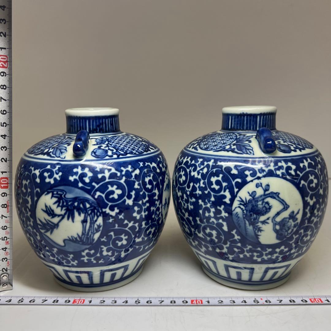 中国美術　青花花瓶一対　高さ約17㎝　東Y8-0302①
