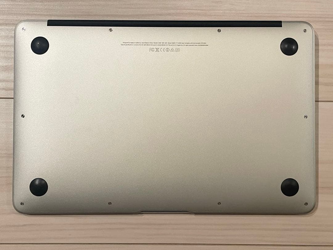 【MacBook Air】11インチ A1465